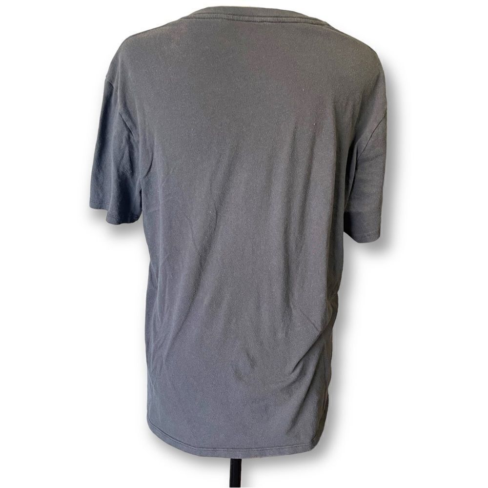 Vintage Guess V-Neck Short Sleeve T-Shirt, Gray, Size Medium - Picture 7 of 8